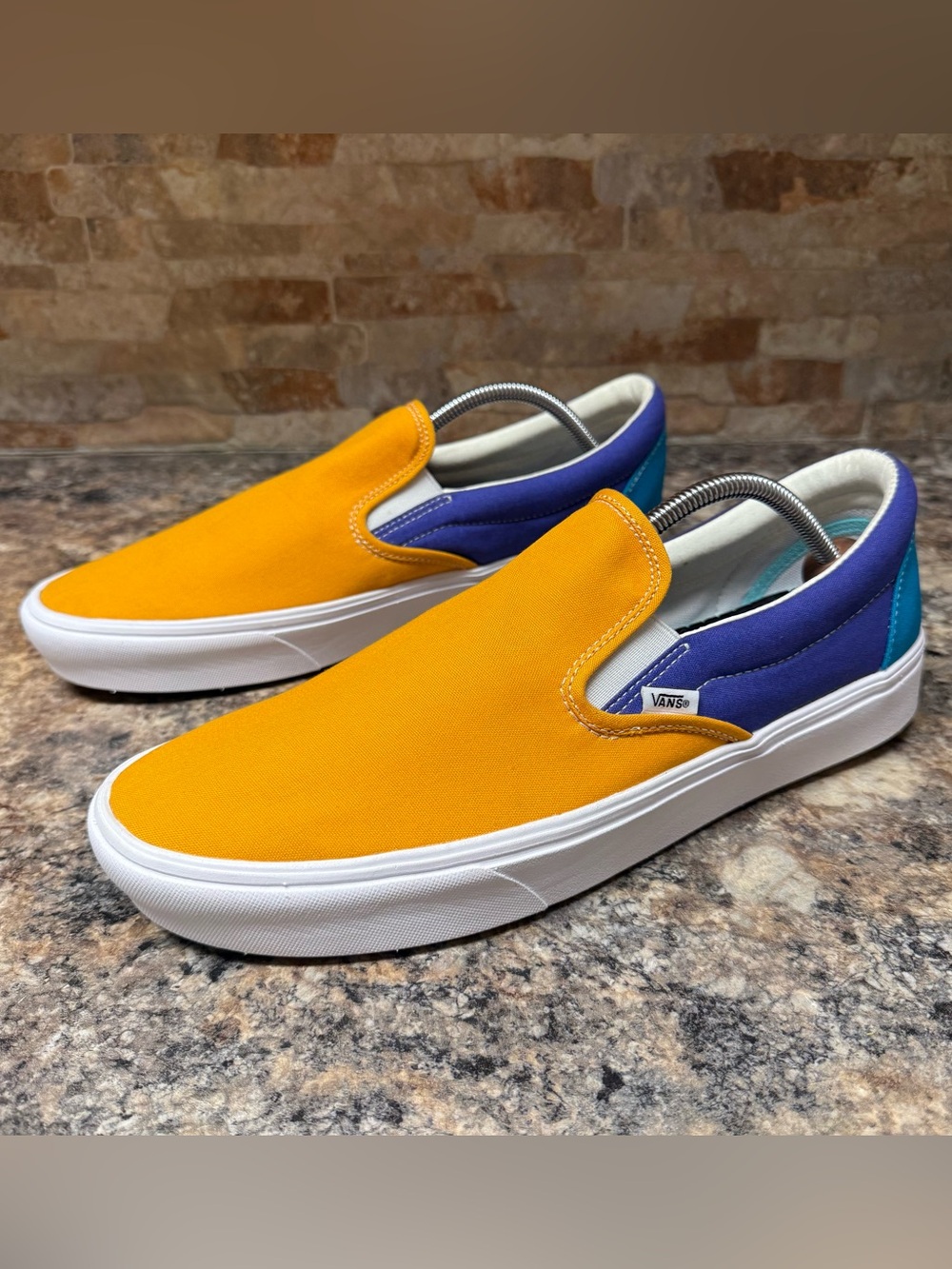 Vans ComfyCush Slip-On Mens Size 13 Athletic Shoes Sneakers